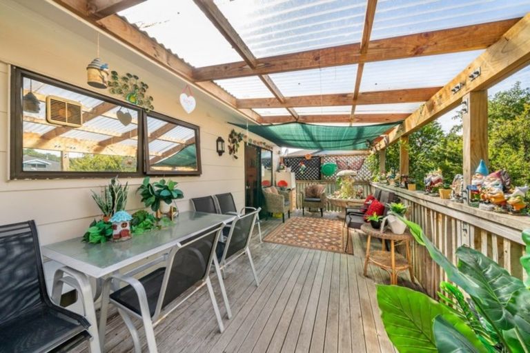 Photo of property in 6 Edmund Lomas Grove, Birchville, Upper Hutt, 5018