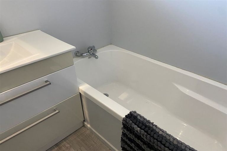 Photo of property in 91 Oakhampton Street, Hornby, Christchurch, 8042