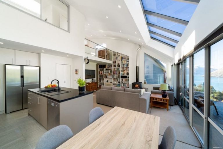 Photo of property in 3/70 Dart Place, Fernhill, Queenstown, 9300