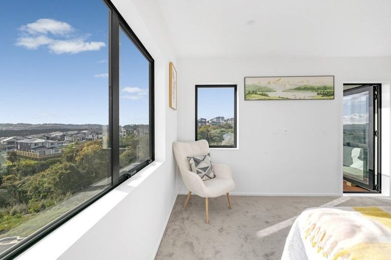 Photo of property in 12 Elevation Street, Flat Bush, Auckland, 2019
