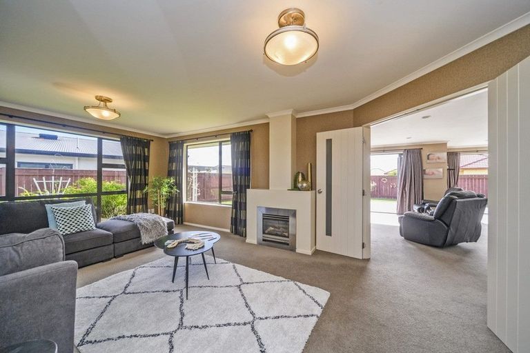 Photo of property in 22 Cleveland Heights, Kelvin Grove, Palmerston North, 4414