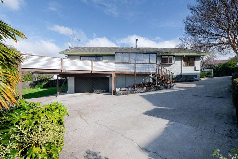 Photo of property in 17 Houhere Place, Pukete, Hamilton, 3200