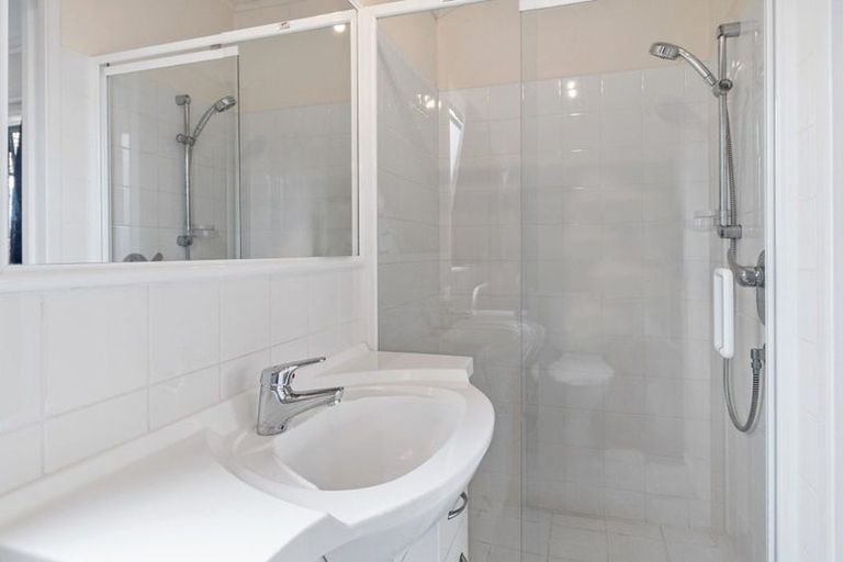 Photo of property in 17a Fairleigh Avenue, Mount Albert, Auckland, 1025