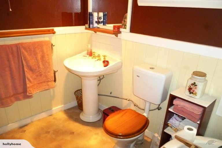 Photo of property in 30 Rhodes Street, Waimate, 7924