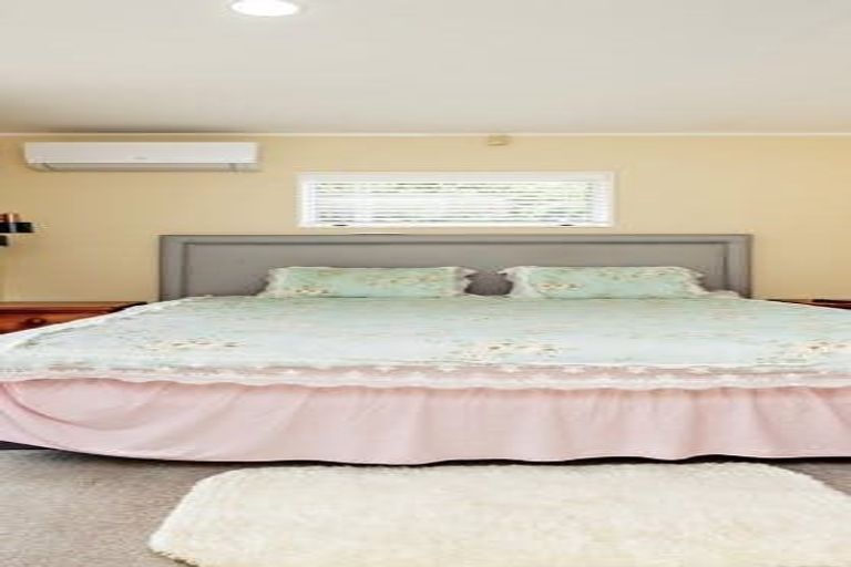 Photo of property in 147 Millhouse Drive, Golflands, Auckland, 2013