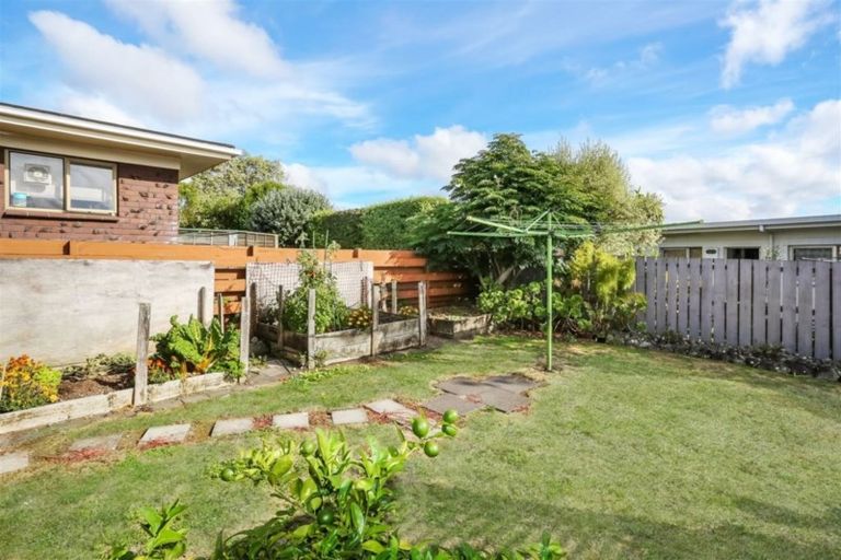 Photo of property in 42 Cooper Street, Pukekohe, 2120
