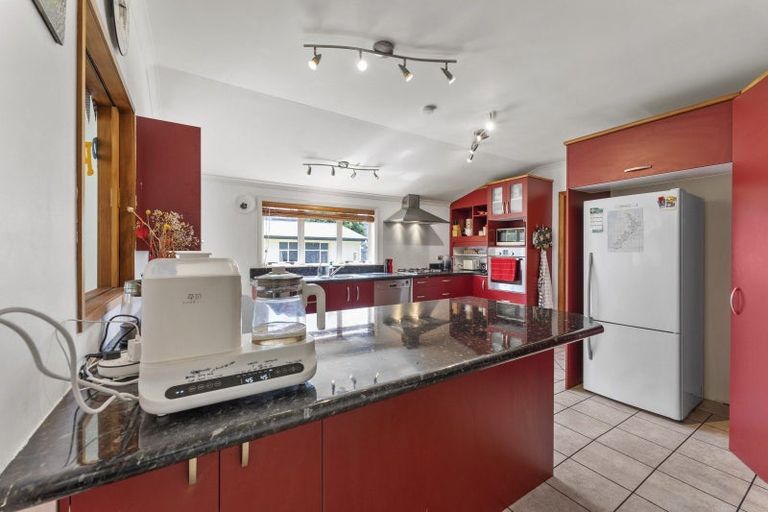 Photo of property in 551 Ruahine Street, Hokowhitu, Palmerston North, 4410