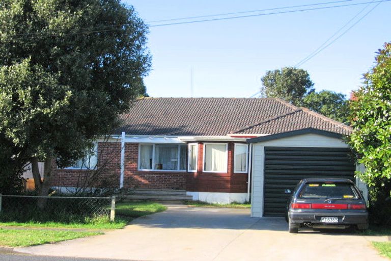Photo of property in 41 Grove Road, Papakura, 2110