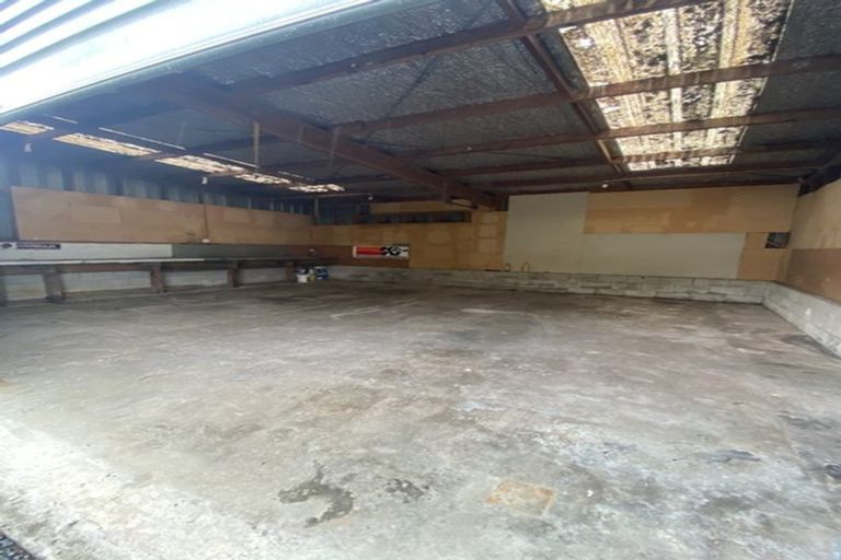 Photo of property in 281 Riverhead Road, Riverhead, 0892