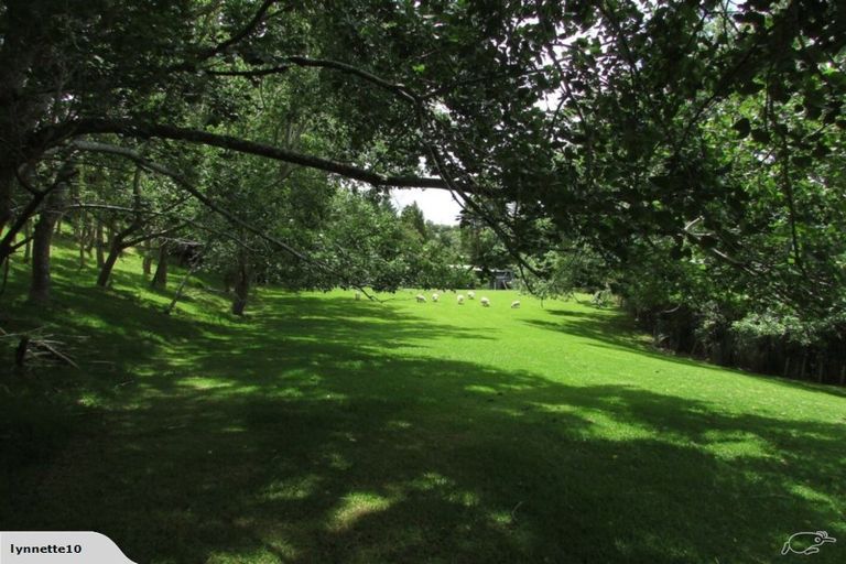 Photo of property in 142 Wade River Road, Wade Heads, Whangaparaoa, 0932