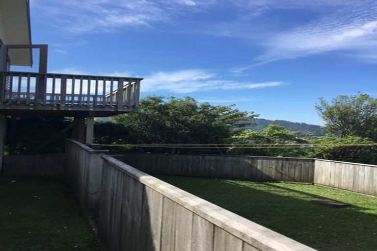 Photo of property in 5b Oldham Way, Crofton Downs, Wellington, 6035