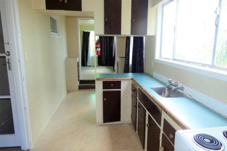 Photo of property in 59 Pah Road, Cockle Bay, Auckland, 2014