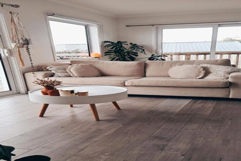 Photo of property in 10 Fordham Street, Beach Haven, Auckland, 0626