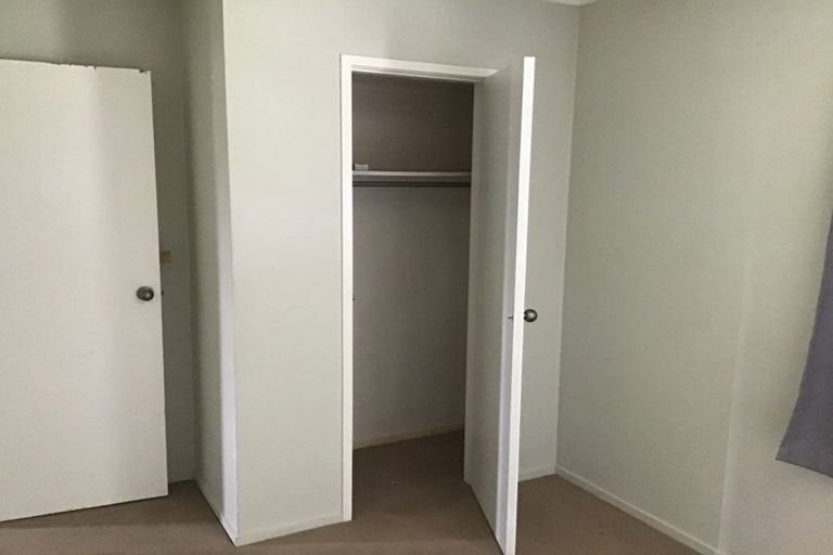 Photo of property in 51 Larissa Avenue, Henderson, Auckland, 0610