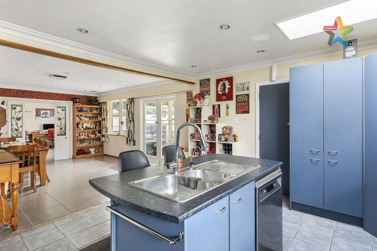 Photo of property in 12 Rimu Street, Naenae, Lower Hutt, 5011