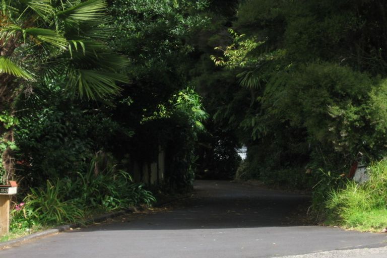 Photo of property in 1/225 Beach Haven Road, Beach Haven, Auckland, 0626