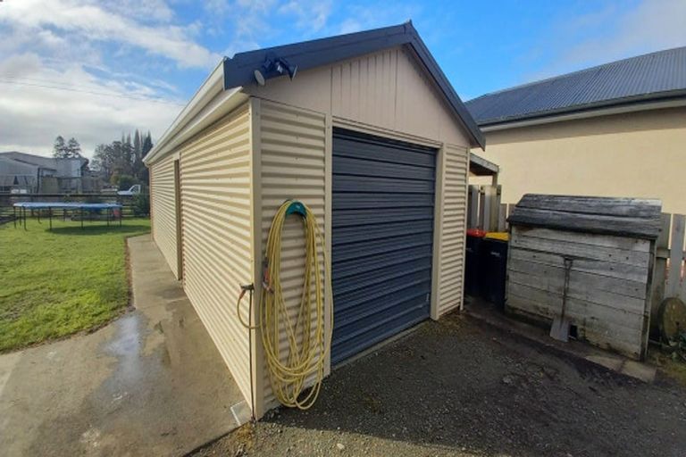 Photo of property in 4 Carlyle Street, Tuatapere, 9620