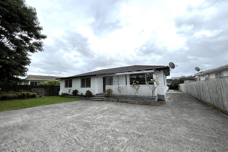 Photo of property in 373 Bucklands Beach Road, Bucklands Beach, Auckland, 2012