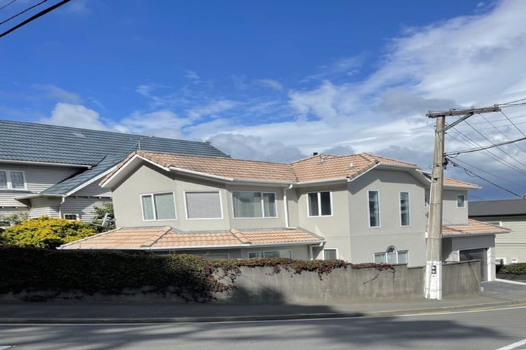 Photo of property in 87 Grant Road, Thorndon, Wellington, 6011