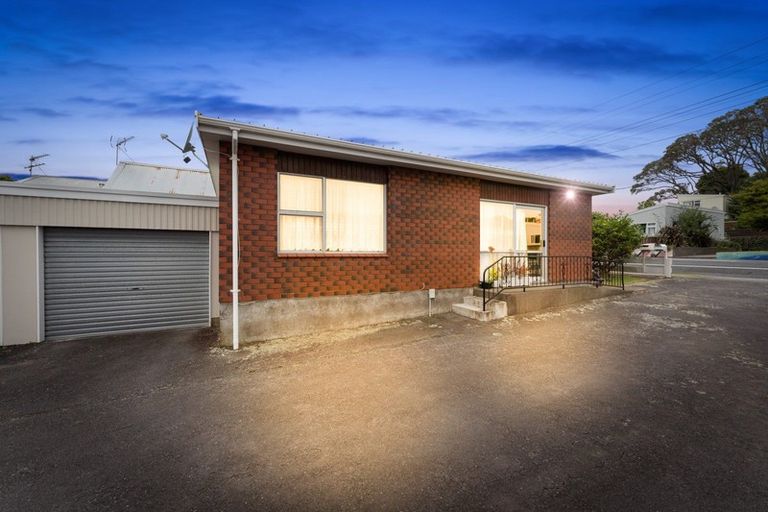 Photo of property in 3/127 Lemon Street, New Plymouth, 4312