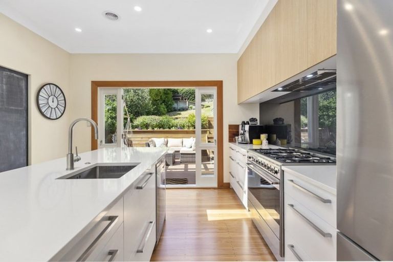 Photo of property in 21 Cavendish Square, Strathmore Park, Wellington, 6022