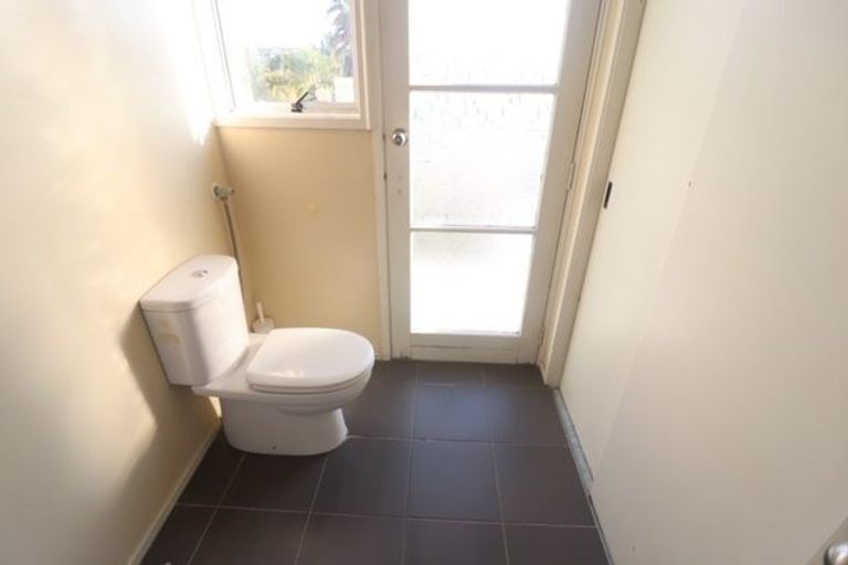 Photo of property in 4a Branston Avenue, Browns Bay, Auckland, 0630