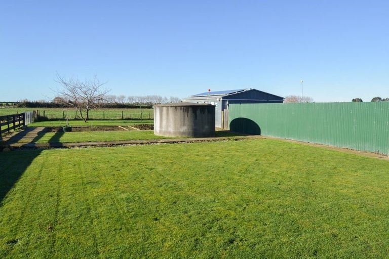 Photo of property in 572 Riverton Wallacetown Highway, Wrights Bush, Invercargill, 9874