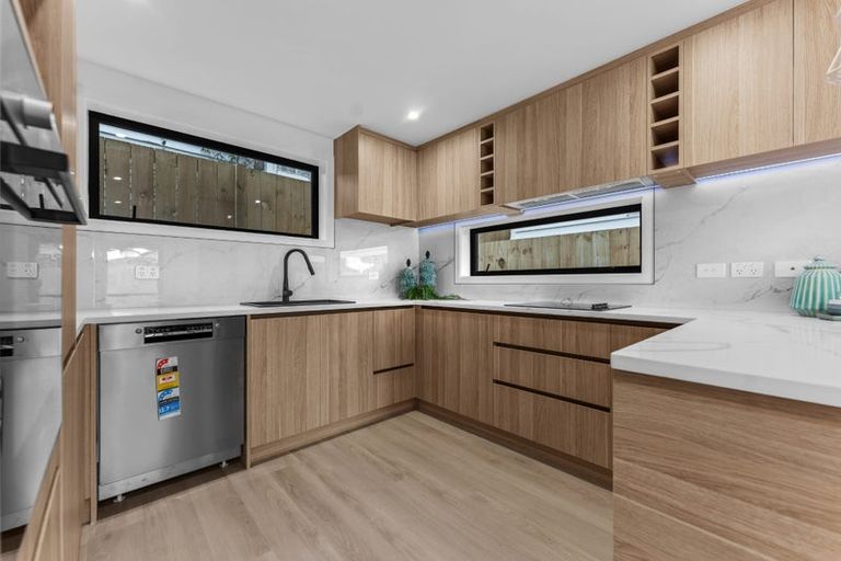 Photo of property in 16a Brandon Road, Glen Eden, Auckland, 0602