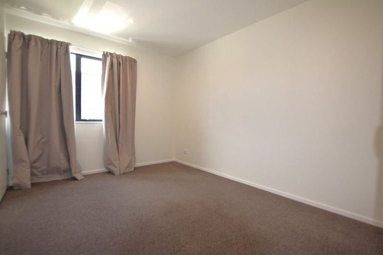 Photo of property in 45 Jabuka Street, Glen Eden, Auckland, 0602