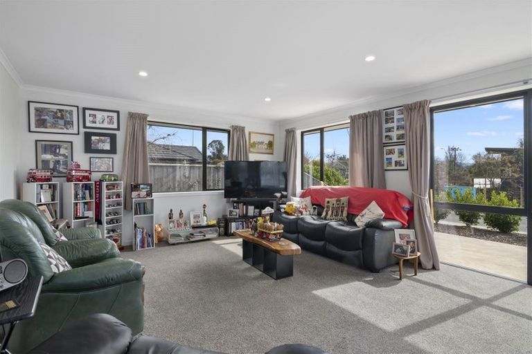 Photo of property in 2 Memorial Drive, Motueka, 7120