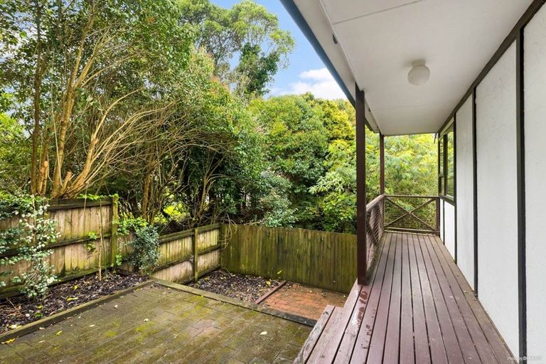 Photo of property in 3/39 Sunnynook Road, Forrest Hill, Auckland, 0620