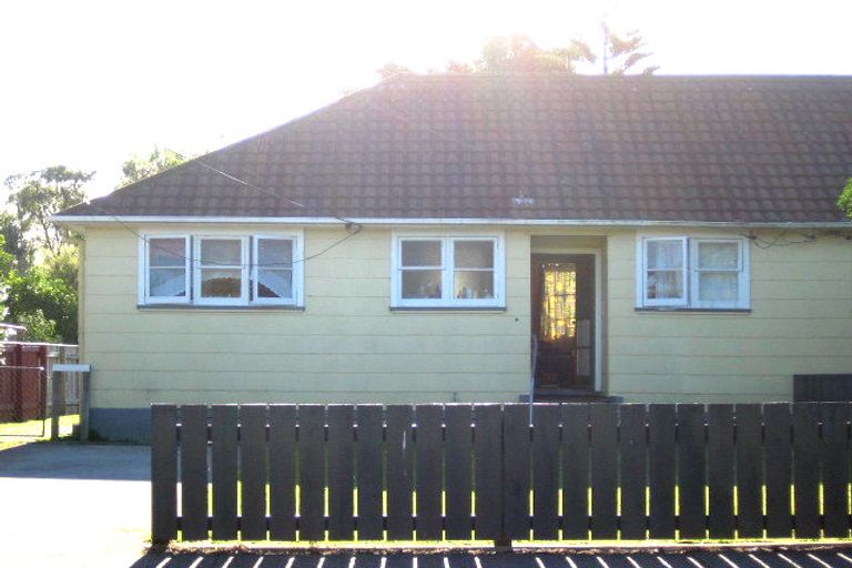Photo of property in 176 Oxford Terrace, Epuni, Lower Hutt, 5011