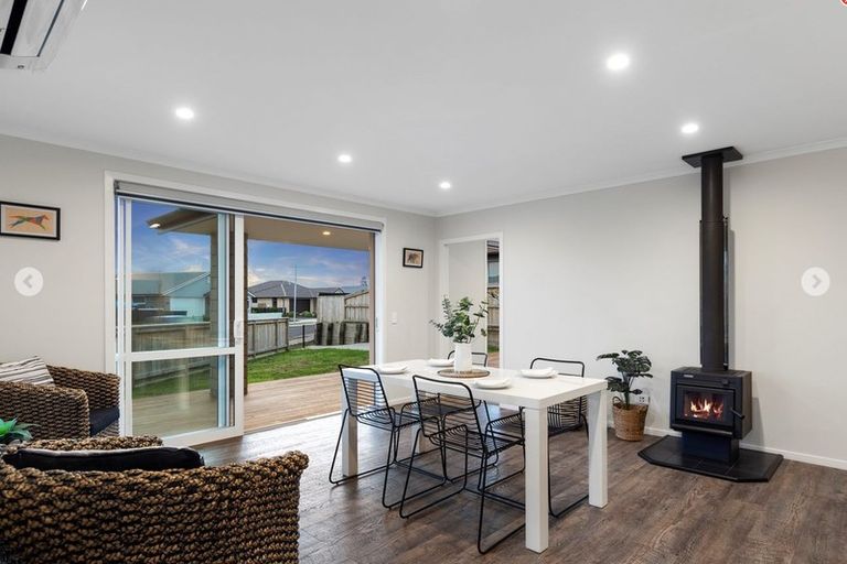 Photo of property in 1 Saddlers Way, Papamoa, 3118