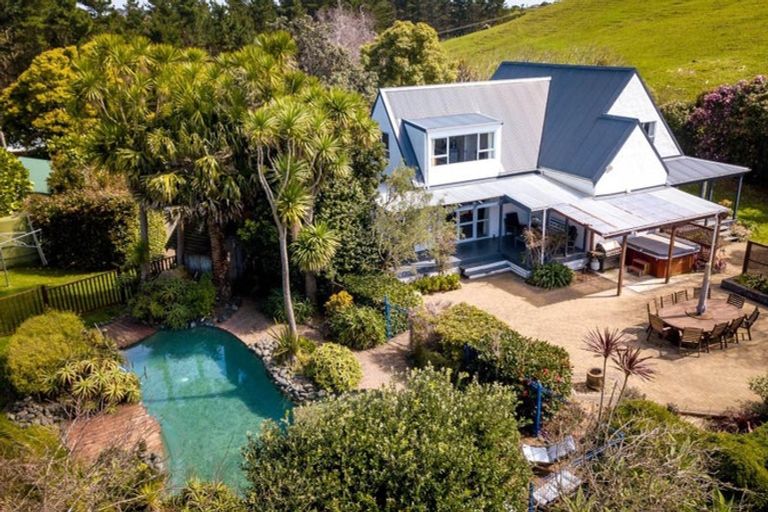 Photo of property in 96 Hatton Road, Awhitu, Waiuku, 2684