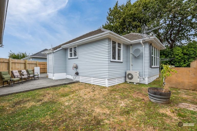 Photo of property in 28a Palmer Crescent, Silverstream, Upper Hutt, 5019