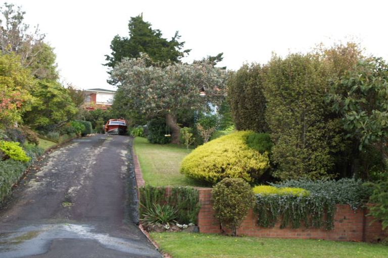 Photo of property in 54 Evelyn Road, Cockle Bay, Auckland, 2014