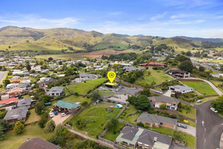 Photo of property in 4 O'meara Heights, Paeroa, 3600
