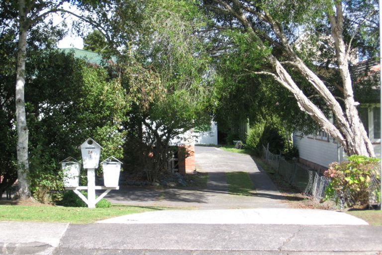 Photo of property in 1/24 Strid Road, Te Atatu South, Auckland, 0610