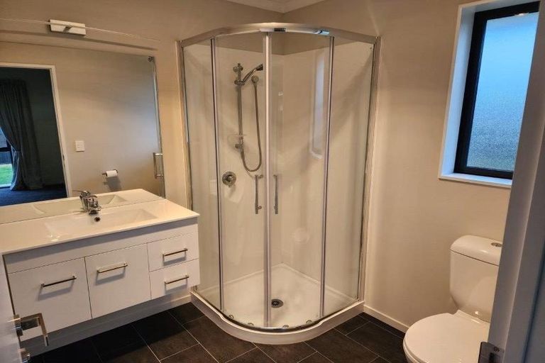 Photo of property in 2 Tara Crescent, Woodend, 7610