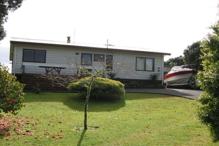 Photo of property in 12 Winderton Way, Pauanui, Hikuai, 3579