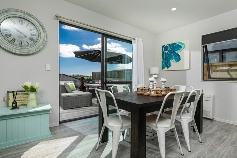 Photo of property in 25 Resolution Drive, Gulf Harbour, Whangaparaoa, 0930