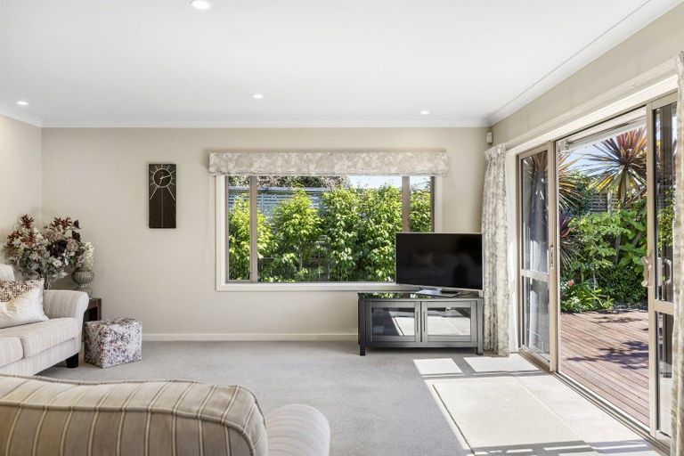 Photo of property in 1 Birchwood Lane, Hilltop, Taupo, 3330