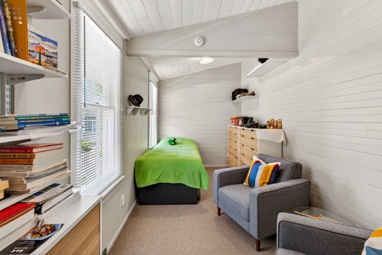 Photo of property in 10 Milton Road, Bluff Hill, Napier, 4110