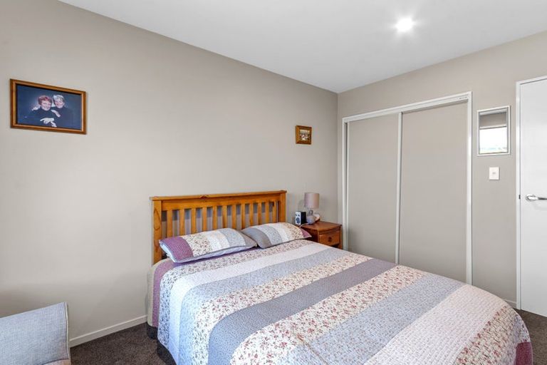 Photo of property in 38 Castletown Place, New Brighton, Christchurch, 8083