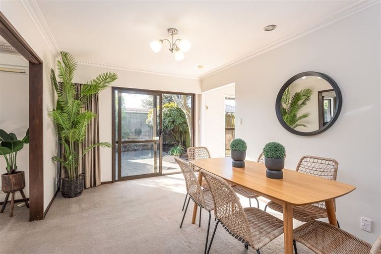 Photo of property in 11 Muir Avenue, Halswell, Christchurch, 8025