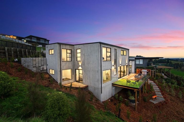 Photo of property in 7 Francis Mill Grove, Westmorland, Christchurch, 8025