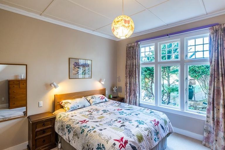 Photo of property in 20 Milne Terrace, Island Bay, Wellington, 6023