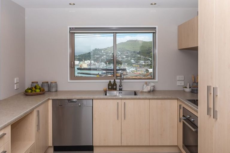 Photo of property in 10 Saint Davids Street, Lyttelton, 8082