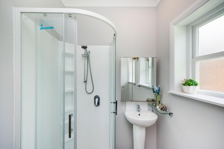 Photo of property in 210 College Street, West End, Palmerston North, 4412