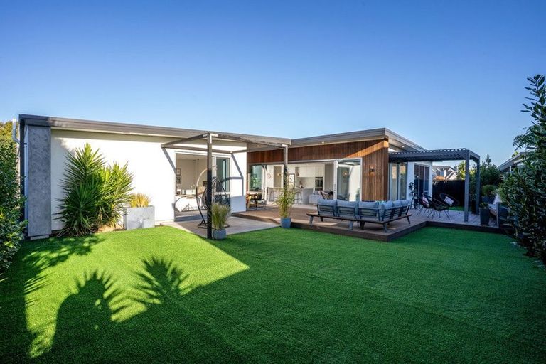 Photo of property in 37 Findlay Avenue, Halswell, Christchurch, 8025